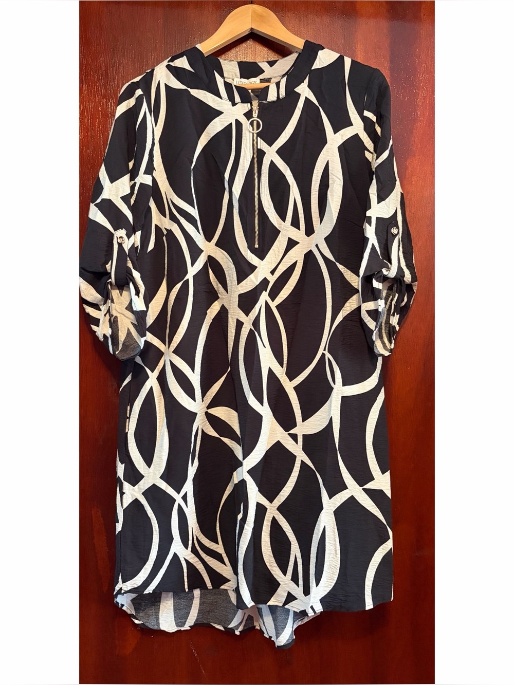 Black & White Circle-Print Women's Dress with Zip Front